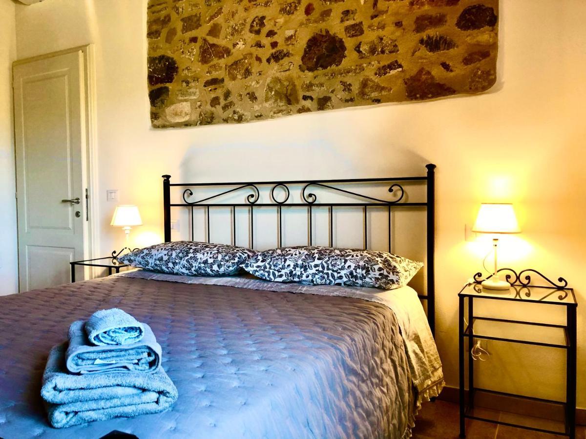 Vittoria Chianti Vacations Apartamento Poggibonsi Exterior foto