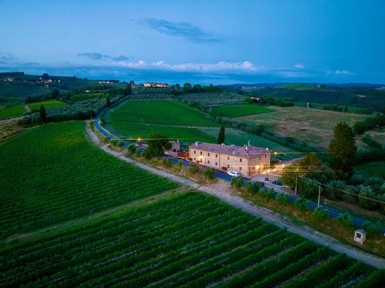 Vittoria Chianti Vacations Apartamento Poggibonsi Exterior foto