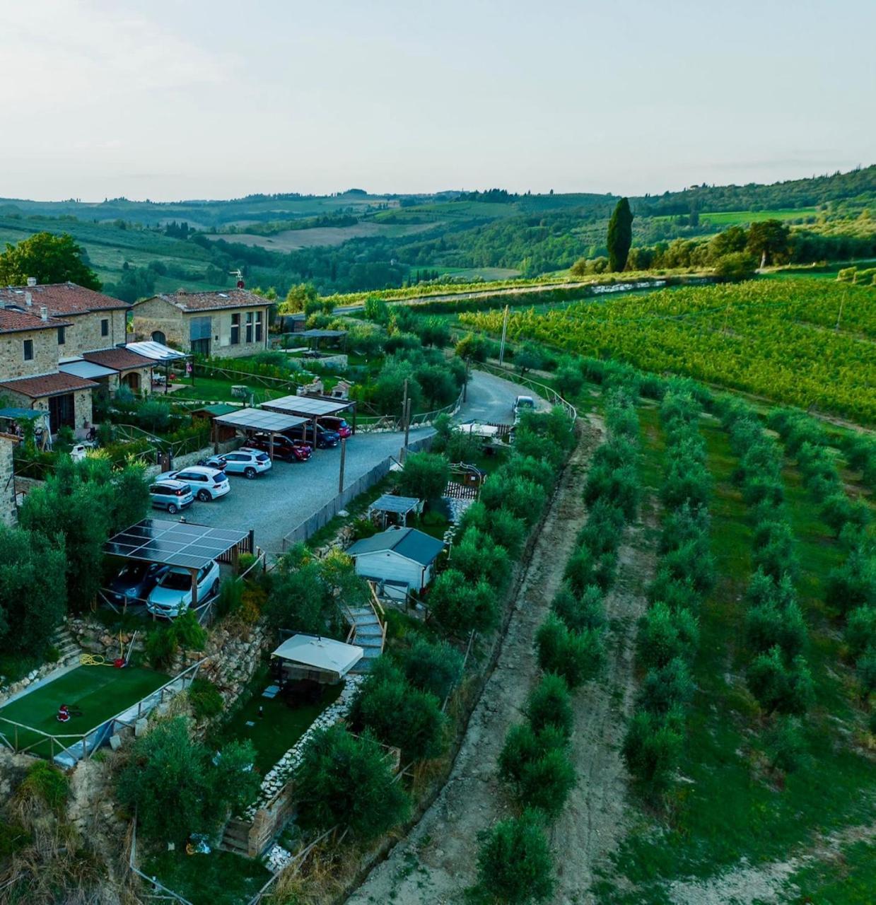 Vittoria Chianti Vacations Apartamento Poggibonsi Exterior foto