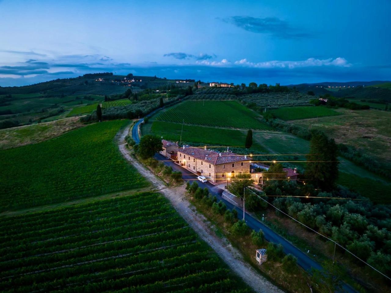Vittoria Chianti Vacations Apartamento Poggibonsi Exterior foto
