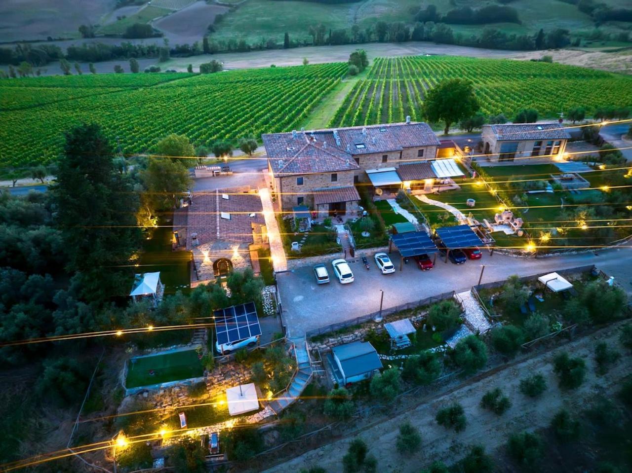 Vittoria Chianti Vacations Apartamento Poggibonsi Exterior foto